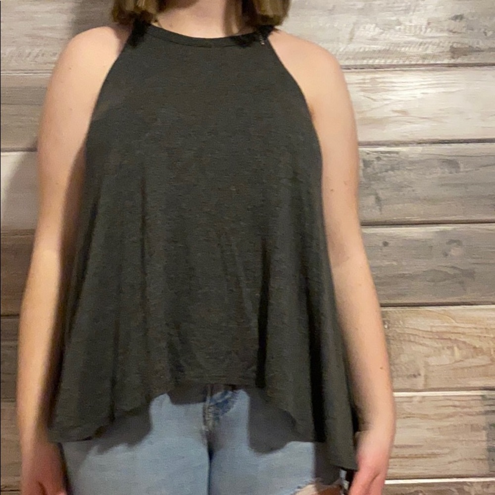 Grey crop top flowy shirt